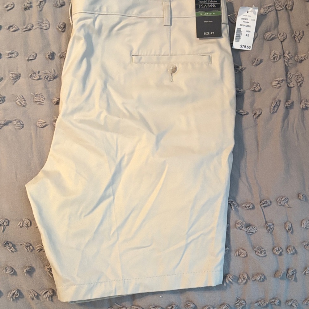 Jos. A. Bank Men's Tan Flat Front Shorts